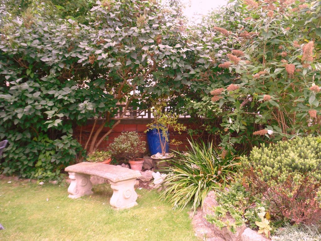 Claremont House Holiday Apartments Llandudno Zimmer foto