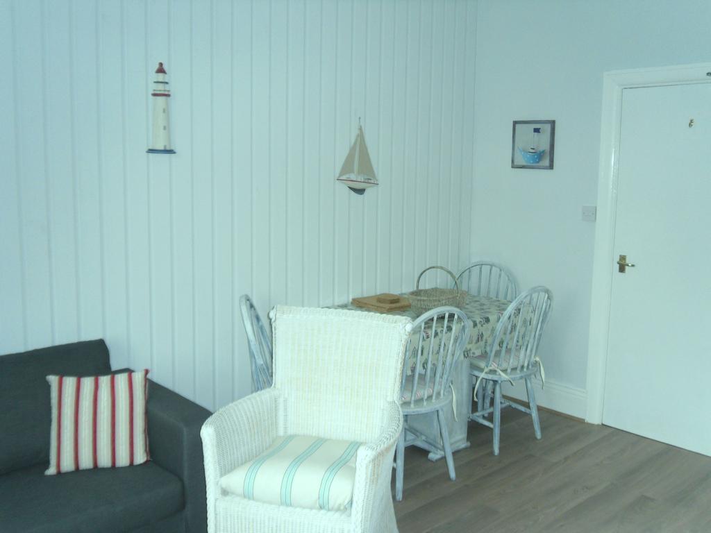 Claremont House Holiday Apartments Llandudno Zimmer foto